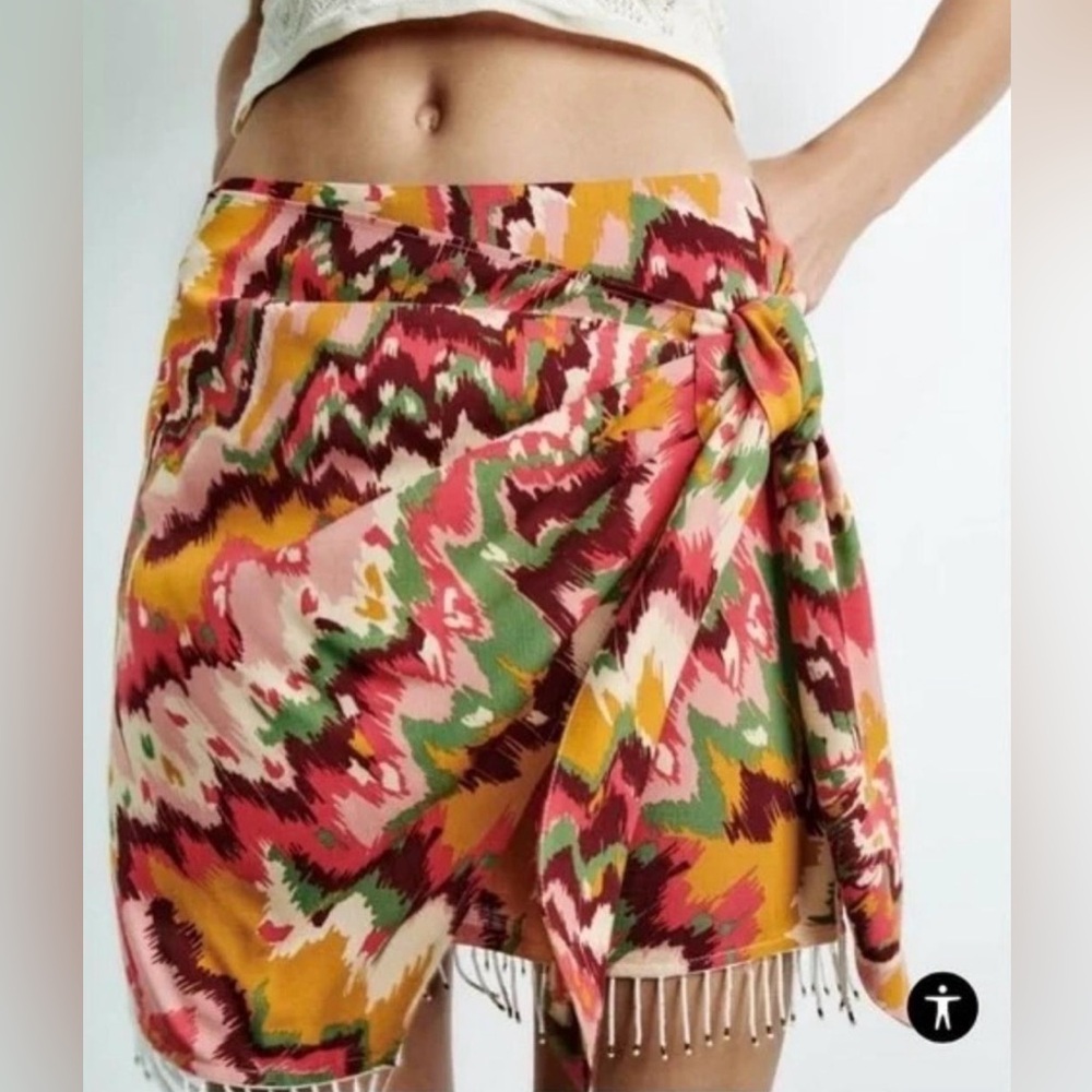 SALE 🌟 ZARA | Multi-Color Abstract Mini Wrap Skirt